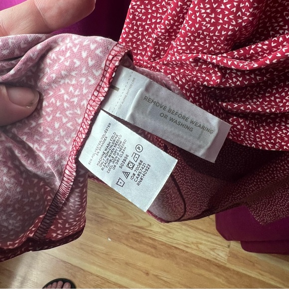 LOFT Red Patterned Wrap Dress - Picture 3 of 3